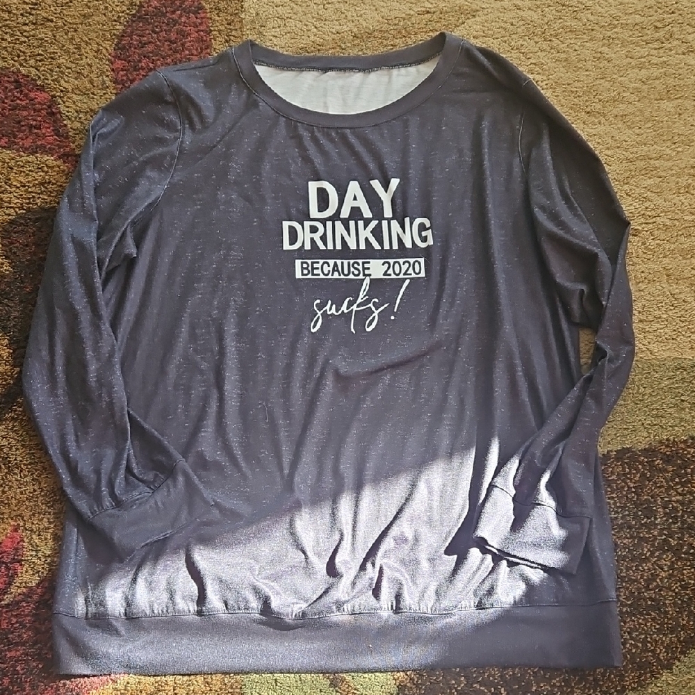 Graphic Long Sleeve Shirt in Gray